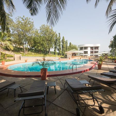 โรงแรมโวลตา อโกซอมโบ Akosombo ภายนอก รูปภาพ