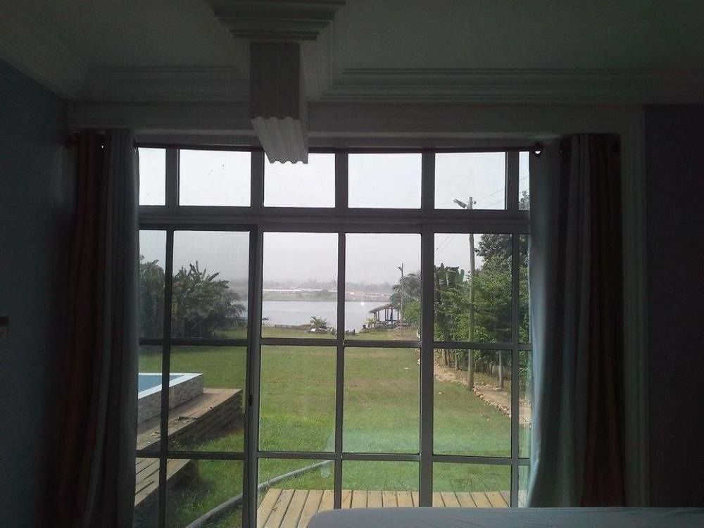 โรงแรมโวลตา อโกซอมโบ Akosombo ภายนอก รูปภาพ