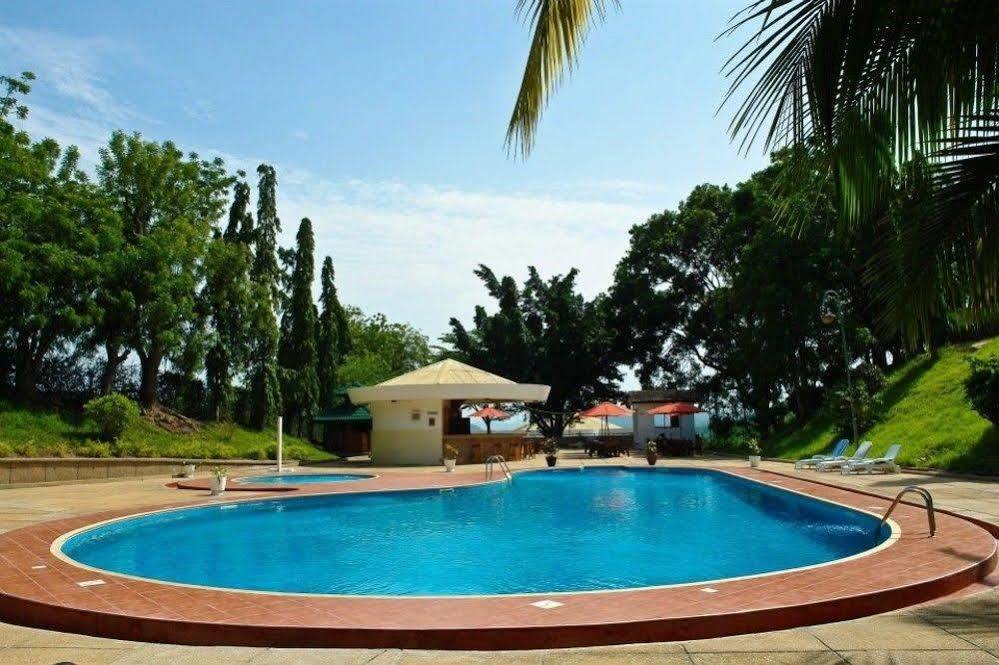 โรงแรมโวลตา อโกซอมโบ Akosombo ภายนอก รูปภาพ